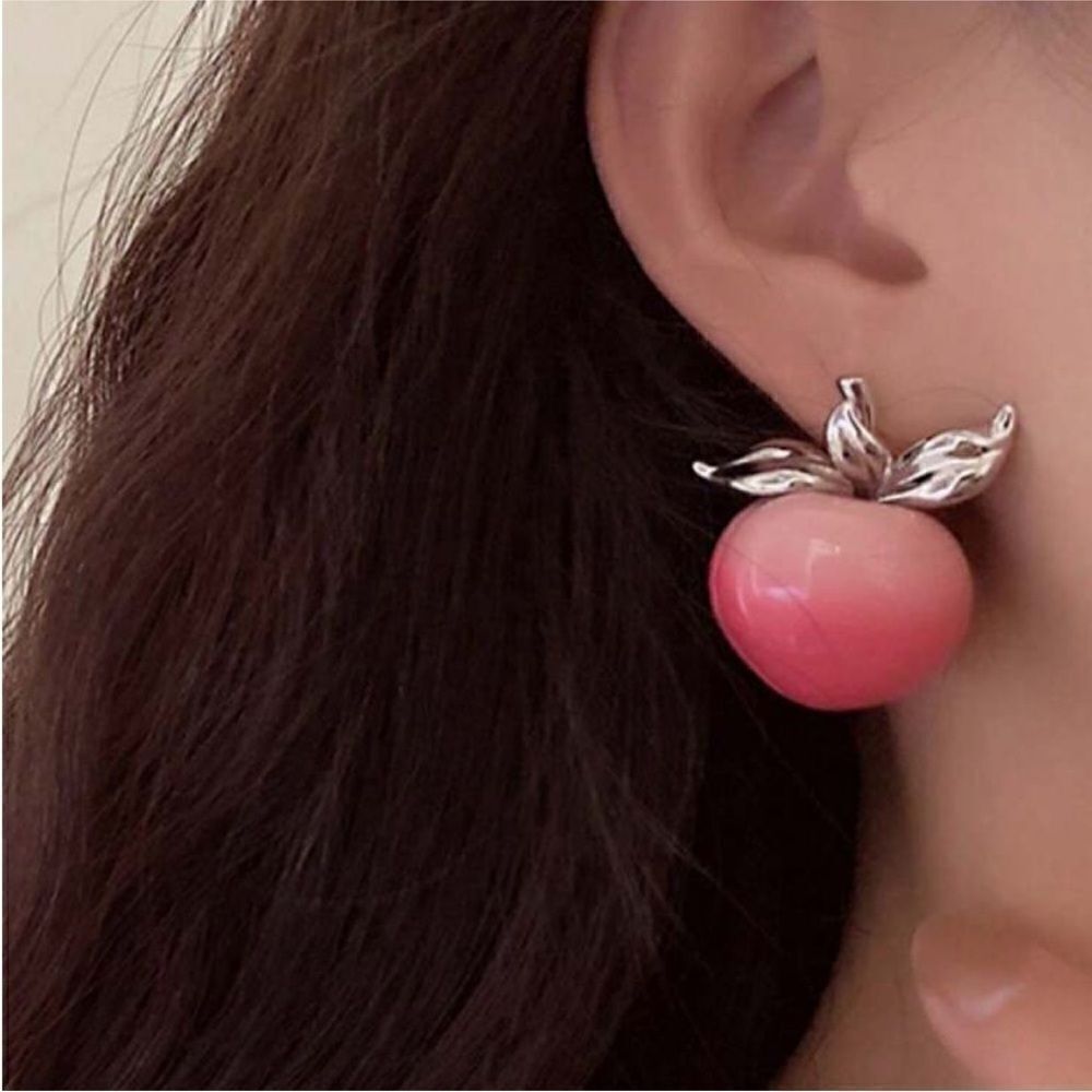 Peach earrings N479